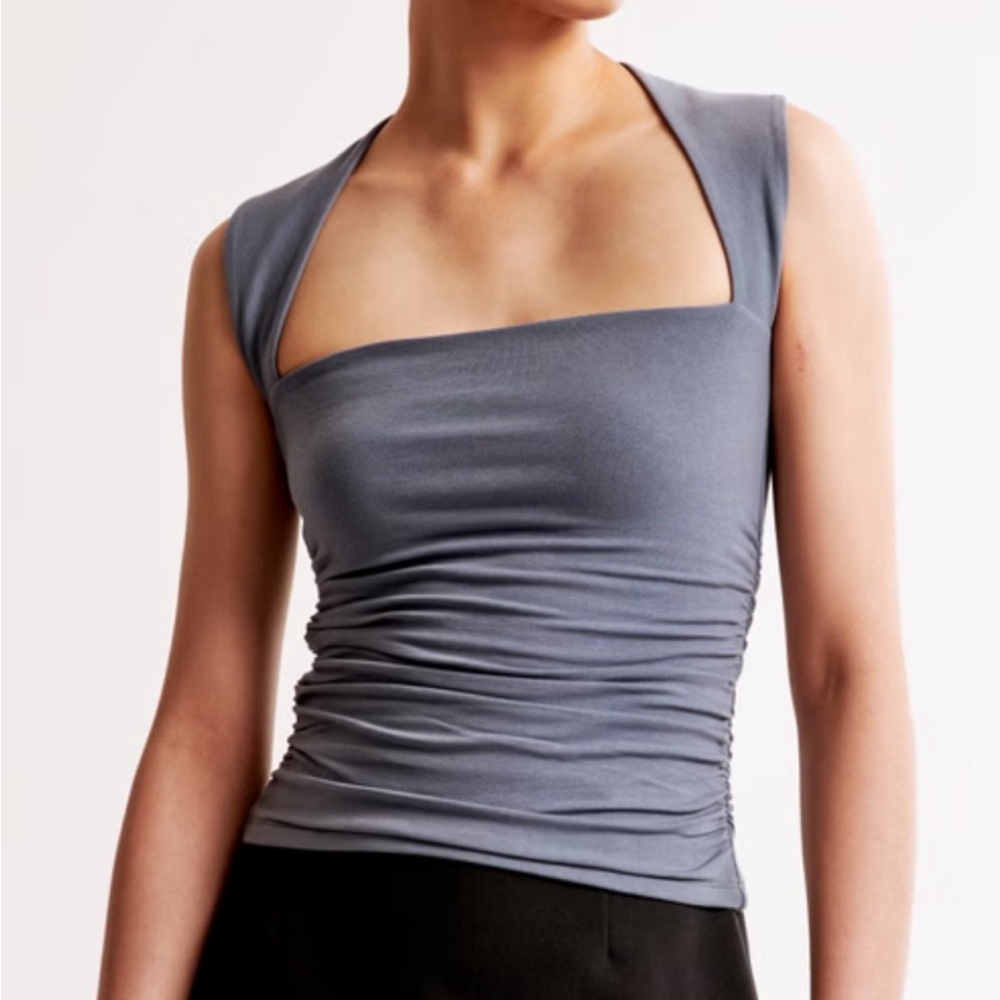 A&F Ava top Grey
